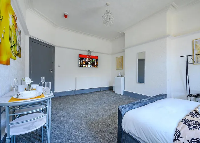 -rf7h- For Your Relaxed & Cosy Free Parking Homestay szállás Leeds