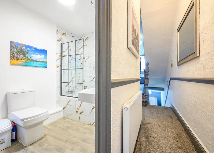 -rf7h- For Your Relaxed & Cosy Free Parking