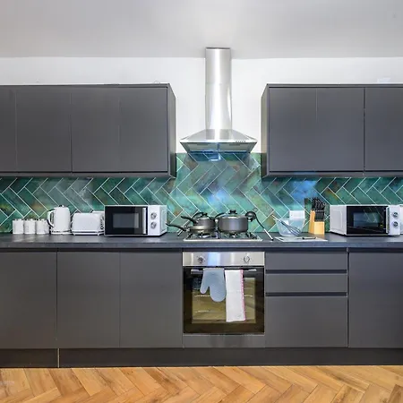 Homestay -rf7h- For Your Relaxed & Cosy Free Parking *