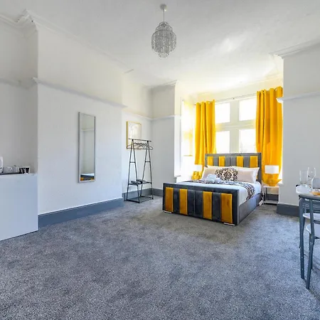 Homestay -rf7h- For Your Relaxed & Cosy Free Parking