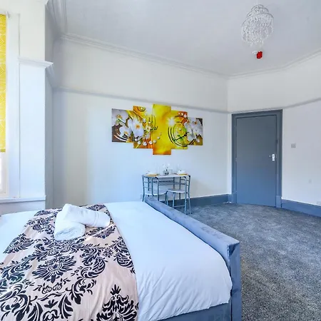 Pansiyon -rf7h- For Your Relaxed & Cosy Free Parking Leeds (West Yorkshire)