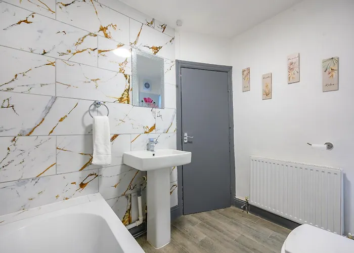 -rf7h- For Your Relaxed & Cosy Free Parking 利兹