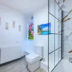 Quarto em Acomodações Particulares -rf7h- For Your Relaxed & Cosy Free Parking Leeds (West Yorkshire)