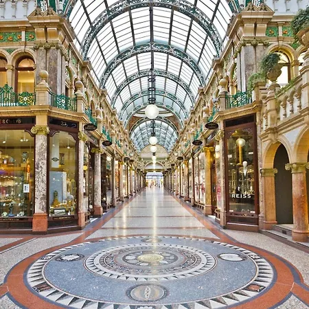 Homestay -rf7h- For Your Relaxed & Cosy Free Parking