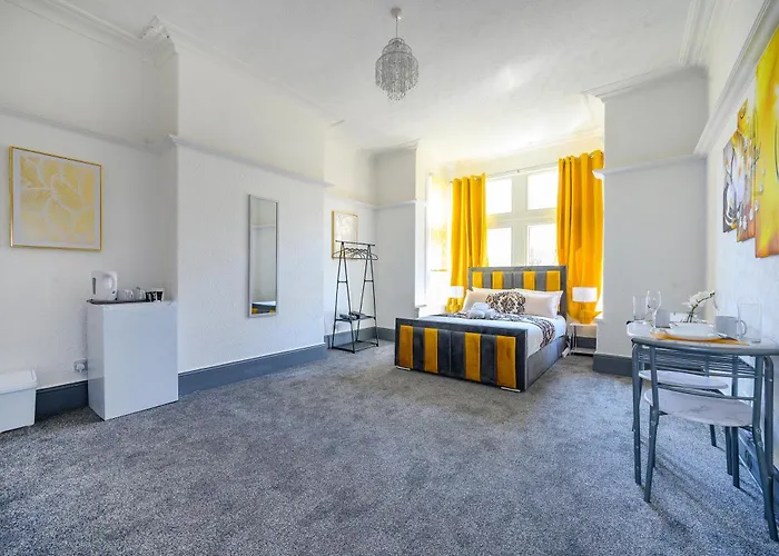 Homestay -rf7h- For Your Relaxed & Cosy Free Parking